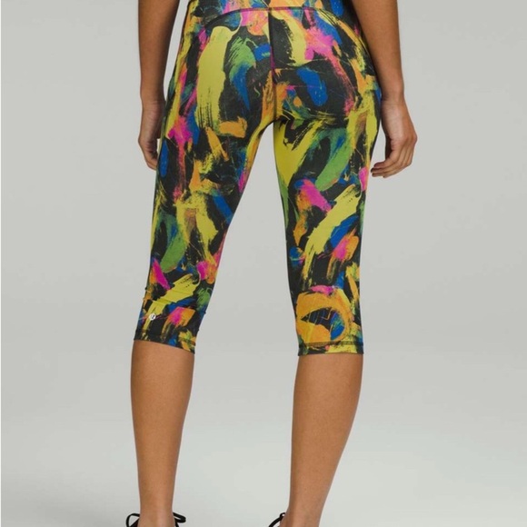 Lululemon Invigorate leggings - Picture 4 of 6